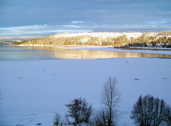 Harrison Idaho view of water in winter